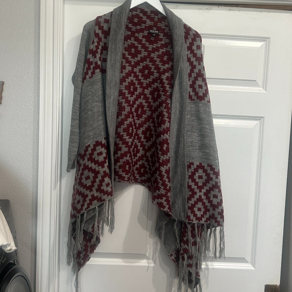 Gray an Burgundy print open shawl cardigan sweater